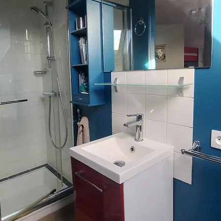 Vendégház Au 2e Etage De Notre Maison De 3*